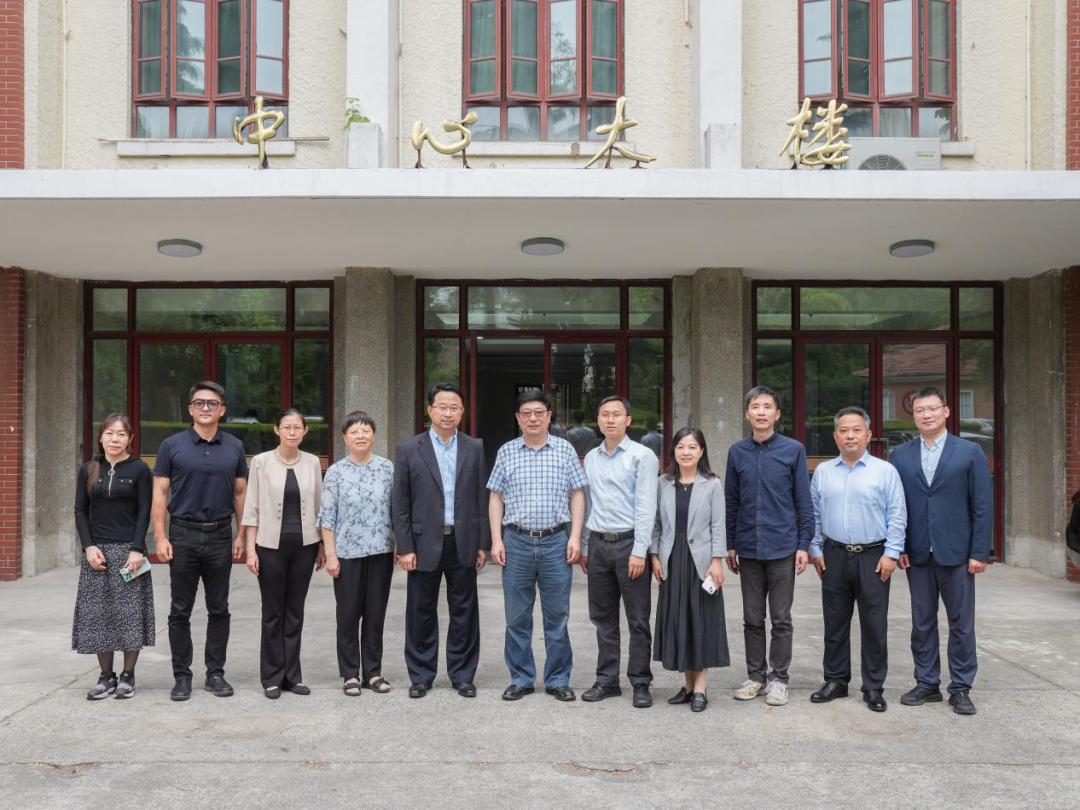 上海市学校后勤协会后勤育人与文化宣传管理专业委员会二届四次主任秘书长会议顺利召开